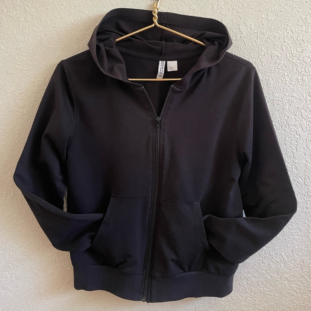 BLACK H&M DIVIDED ZIP UP HOODIE SIZE SMALL